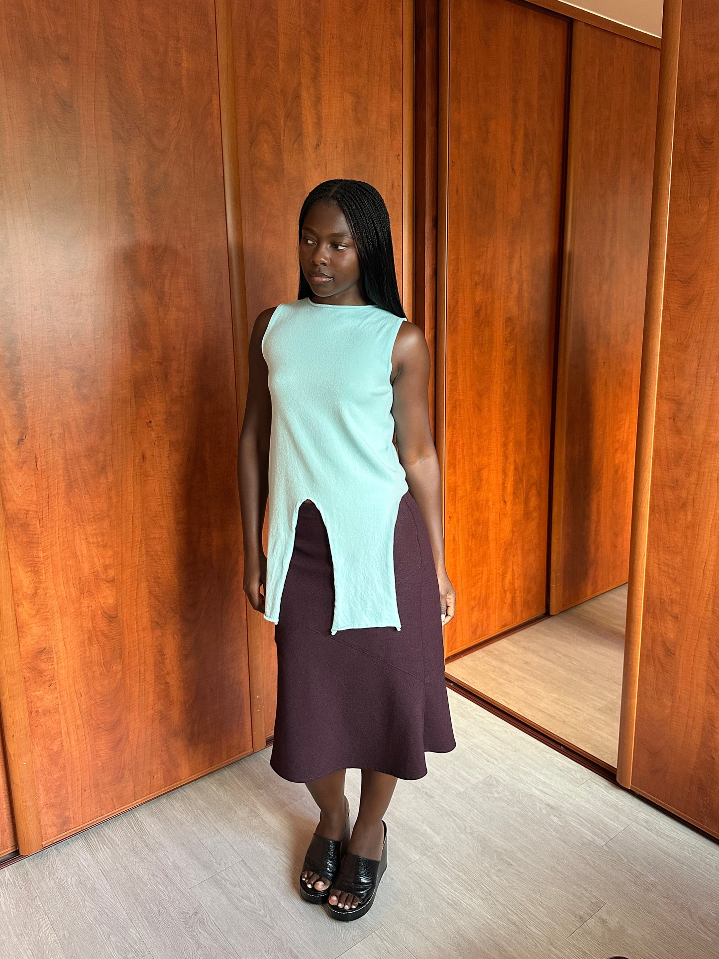VINTAGE CUT OUT KNIT TOP