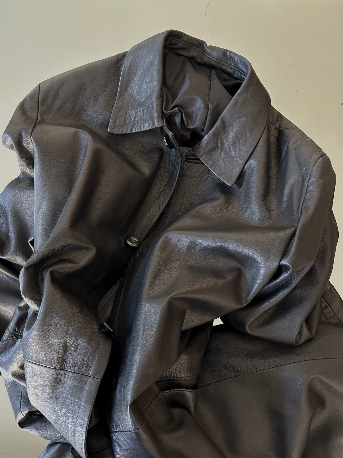 VINTAGE CLASSIC LEATHER COAT