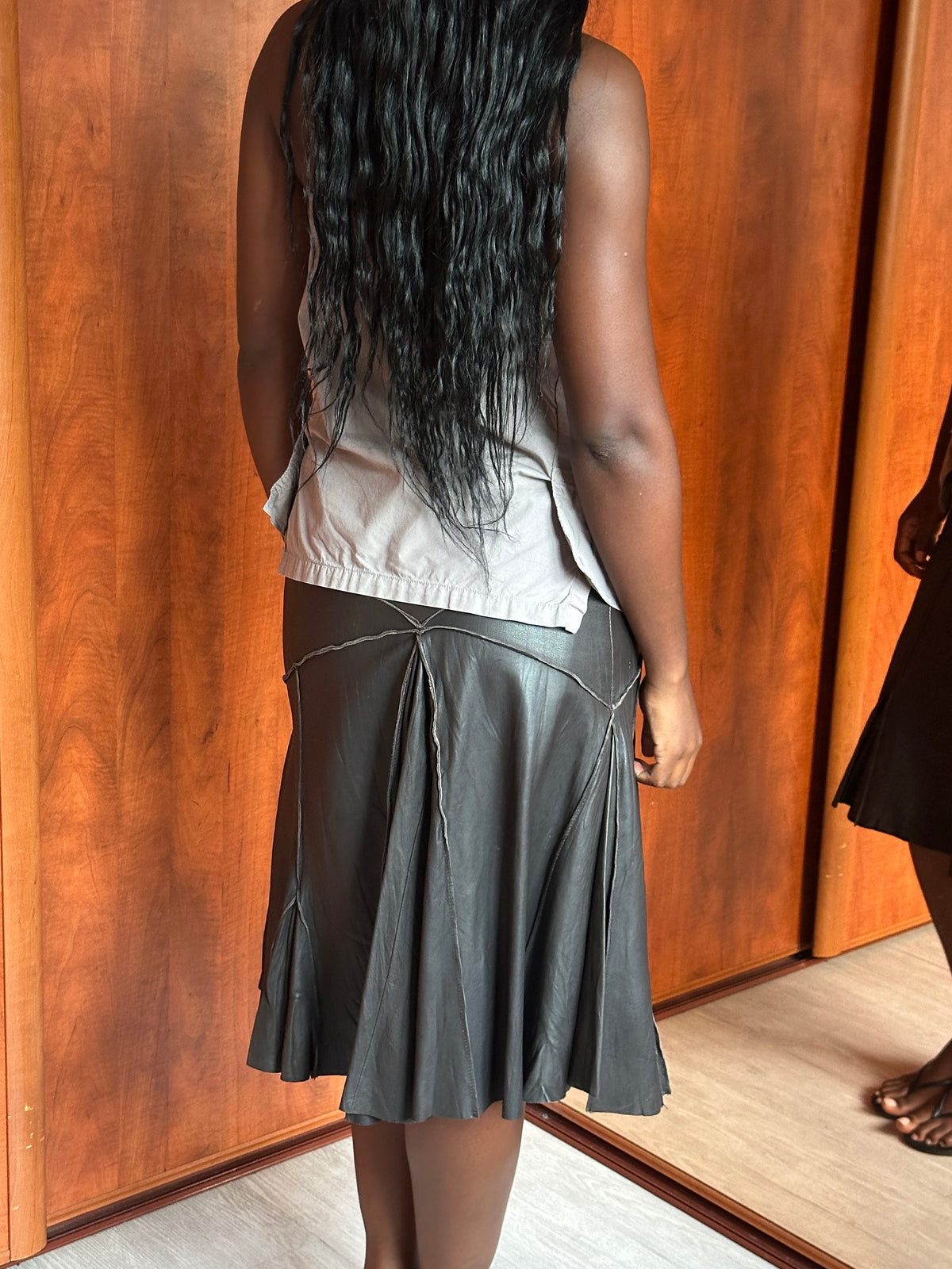 VINTAGE PLEATED LEATHER SKIRT
